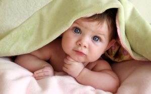 Cute Baby Starring Wallpapers