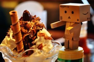 Danboard Cake Cardboard robot Dessert Cinnamon