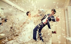 Wedding Down Bride Groom Dress Fight