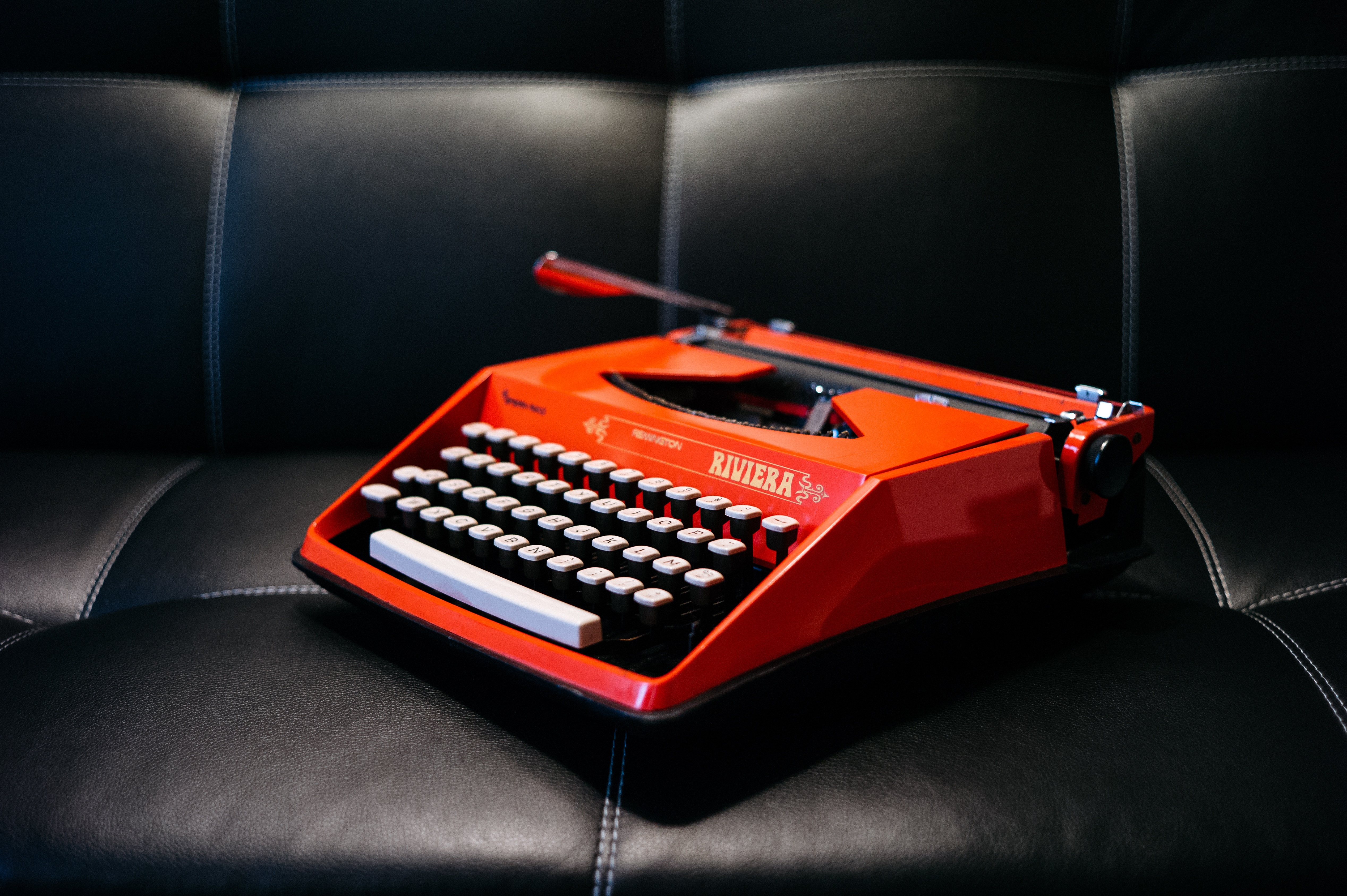 Typewriter Retro Sofa