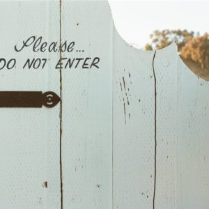 border do not enter door