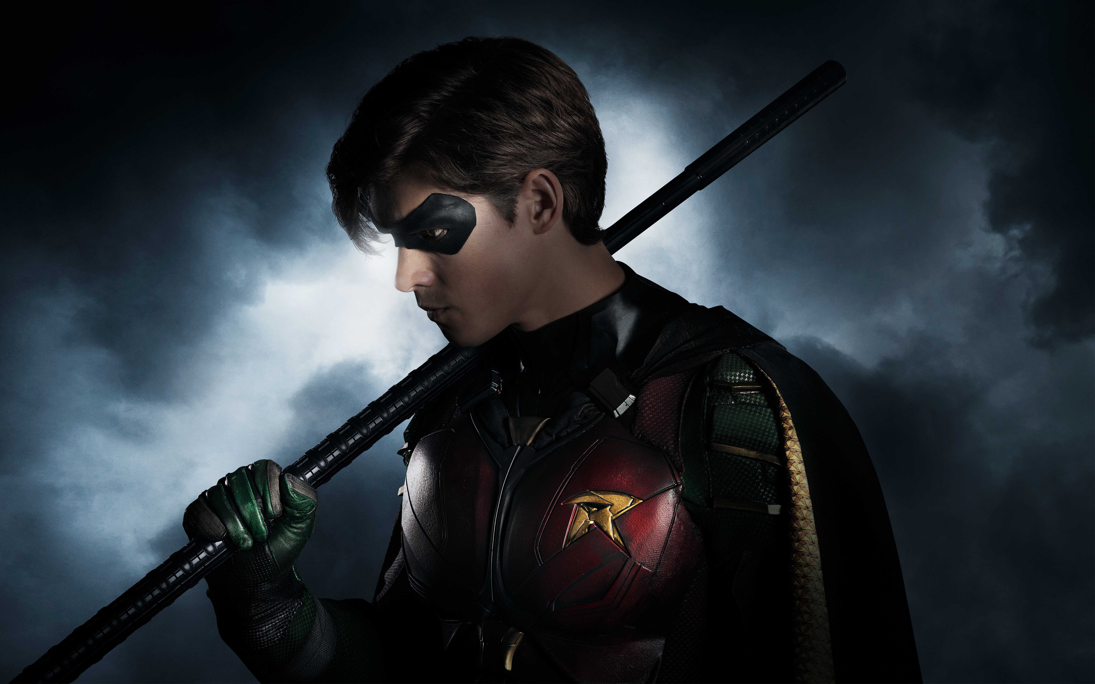 Brenton Thwaites as Robin in Titans 4K