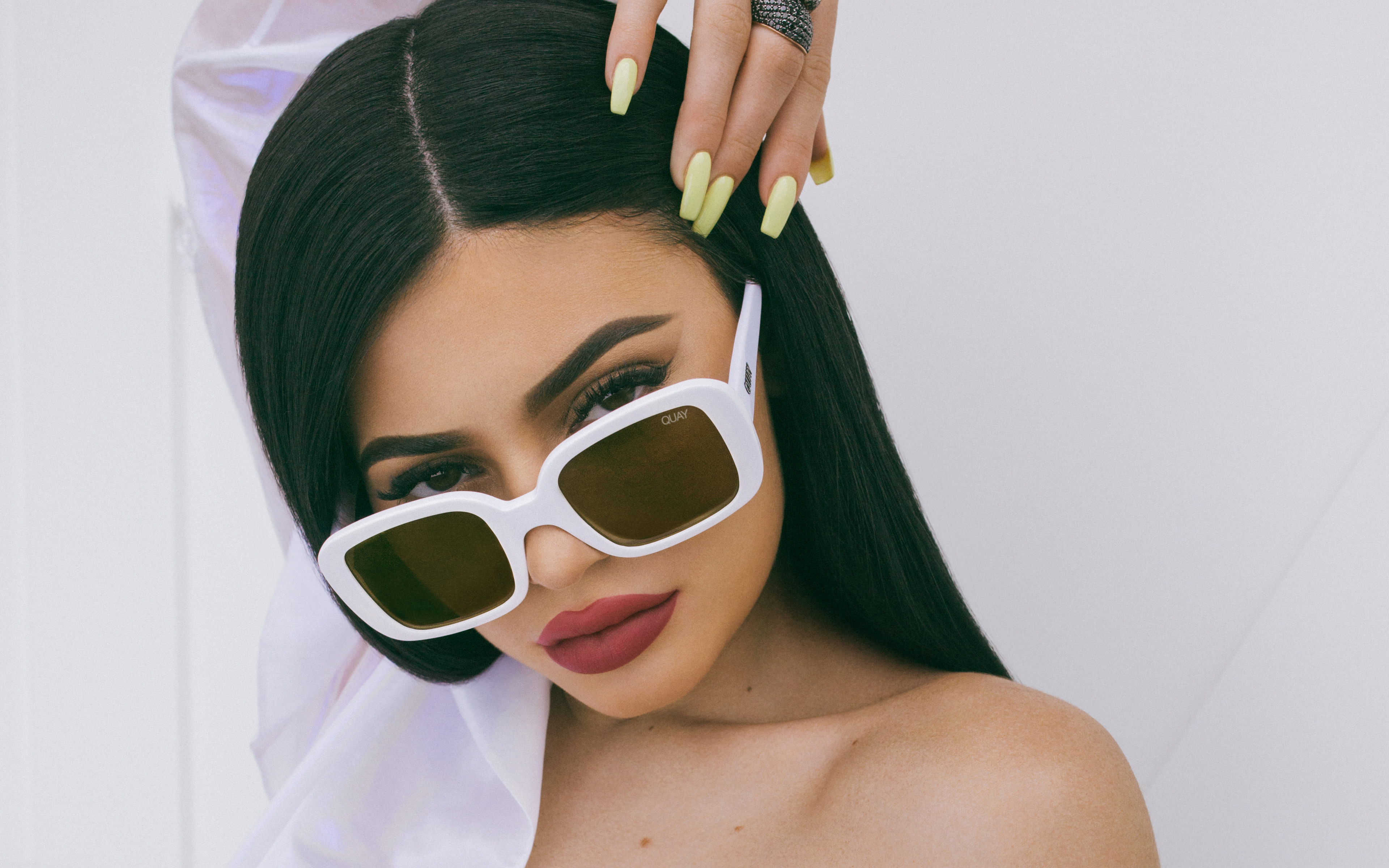 Kylie Jenner Quay 2017 4K Wallpapers