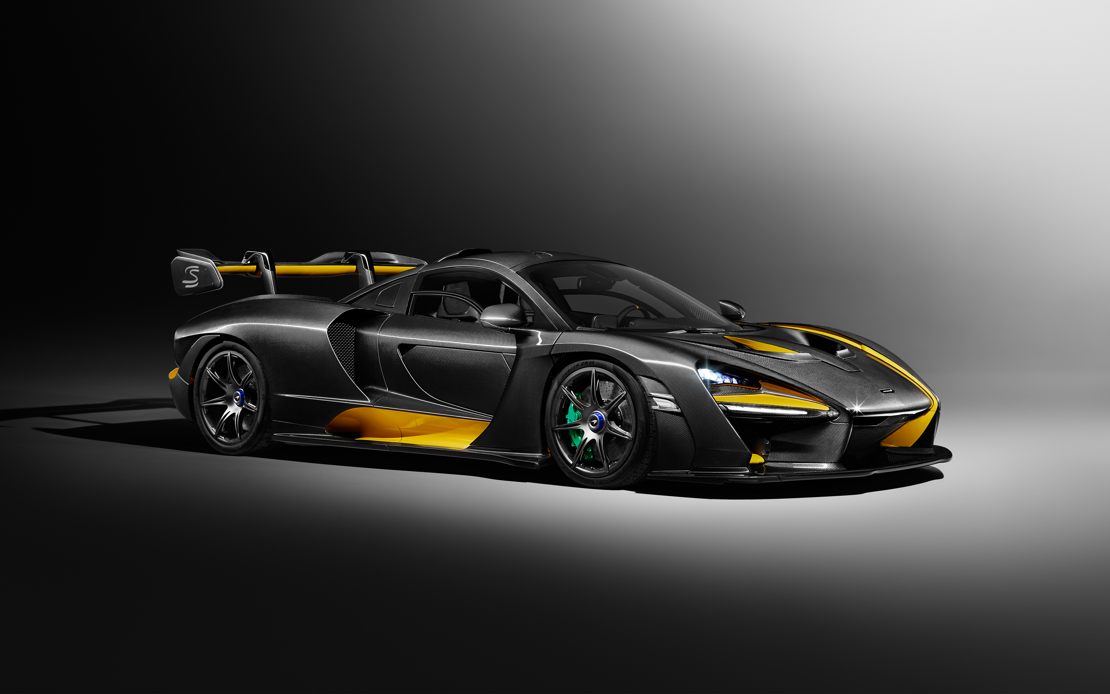 2018 McLaren Senna Carbon Theme by MSO 4K