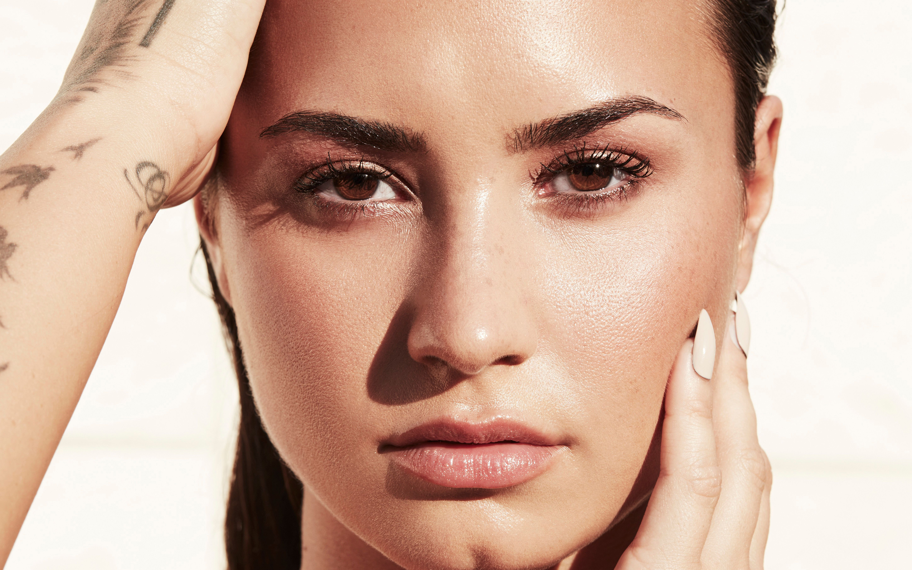 Demi Lovato 4K Wallpapers