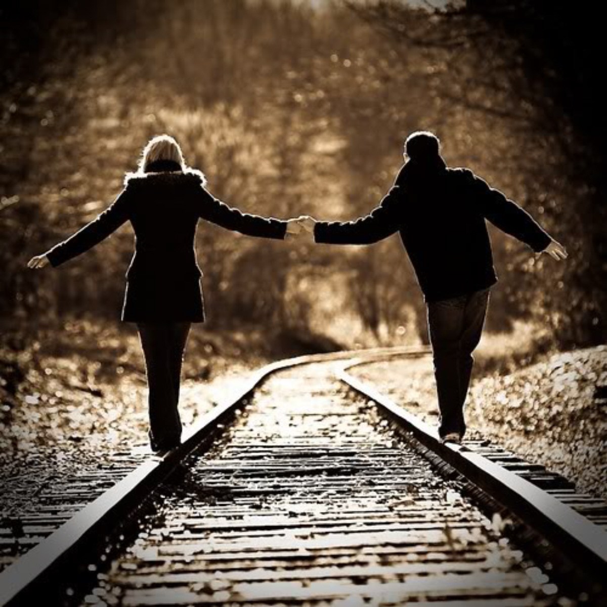 Love Couple Holding Hands Wallpapers | HD Wallpapers