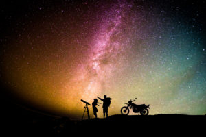 Starry Sky & Romantic Couple Wallpapers