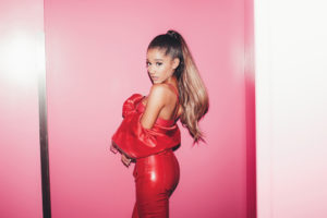 Ariana Grande Wallpapers