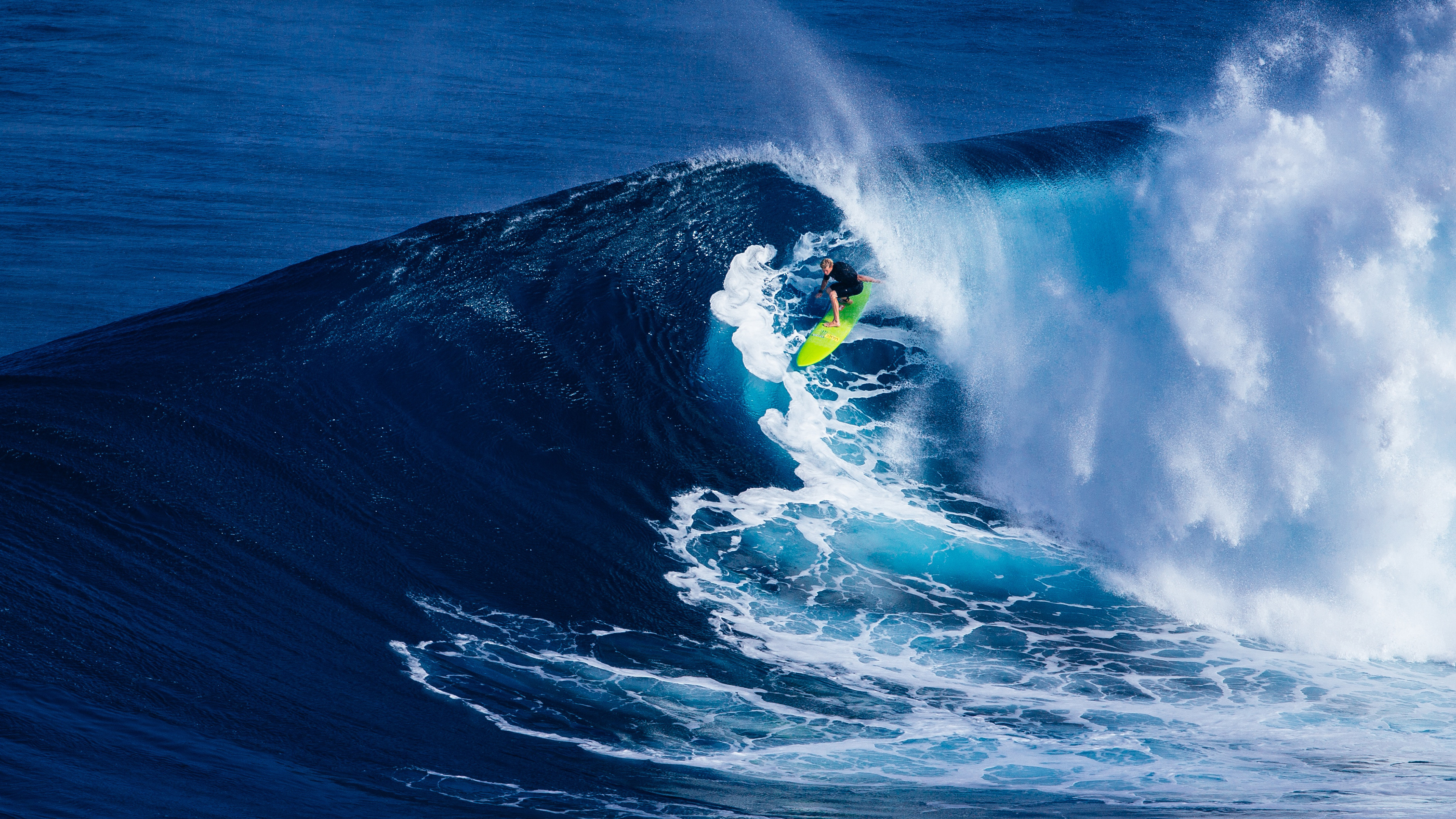 Surfing Ocean Waves 4K HD Wallpapers