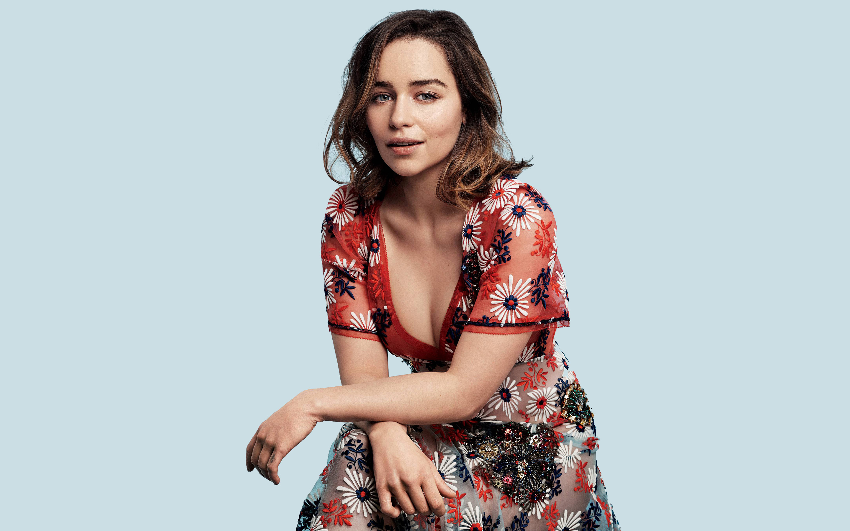 Emilia Clarke 4K Photoshoot Wallpapers