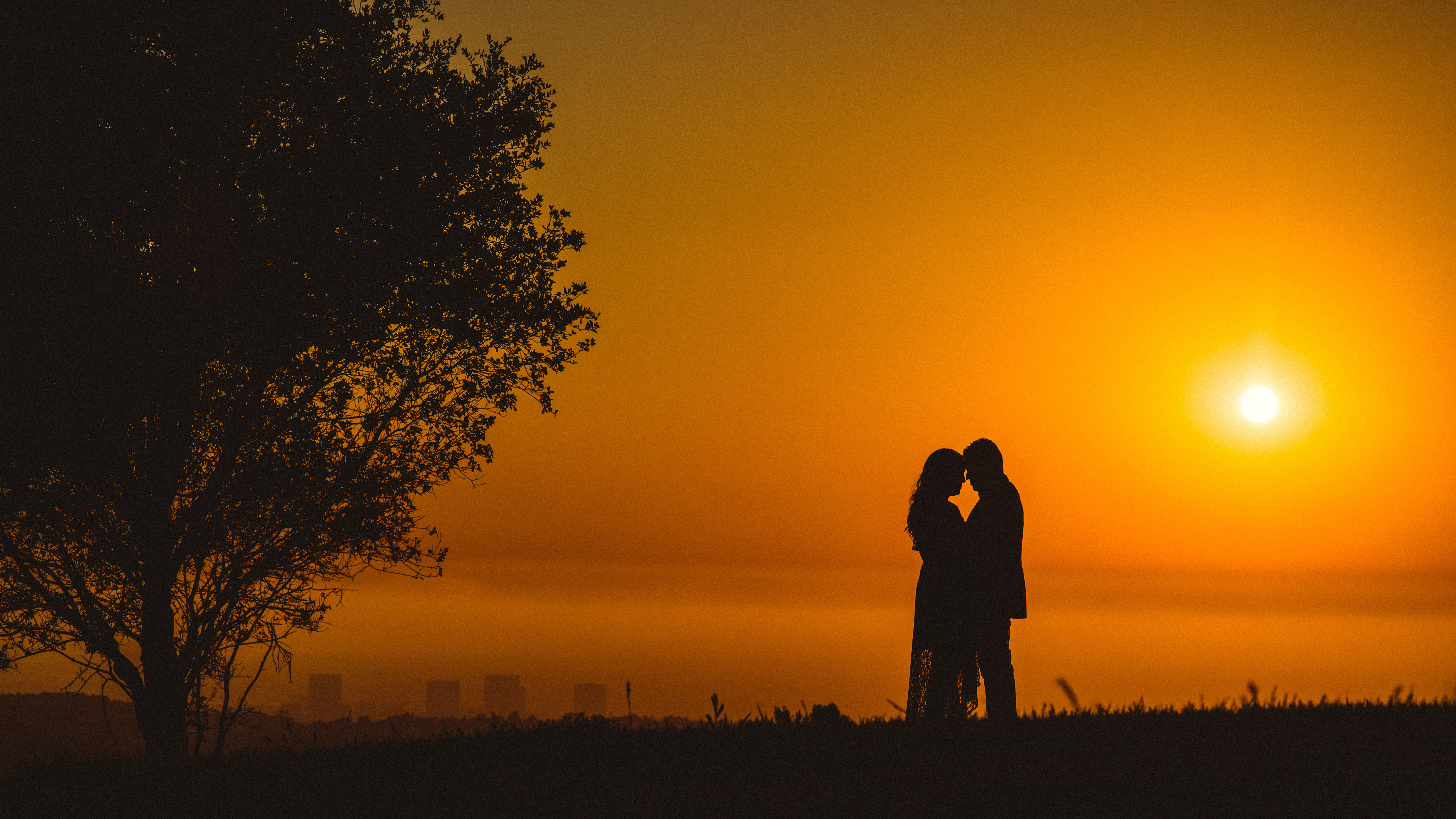 Couple Romantic Sunset 5K Wallpapers