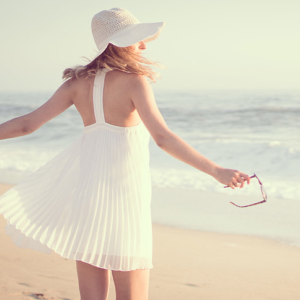 Woman wearing hat and summer dress HD Wallpapers