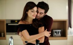 Hayat Murat Romantic Hug