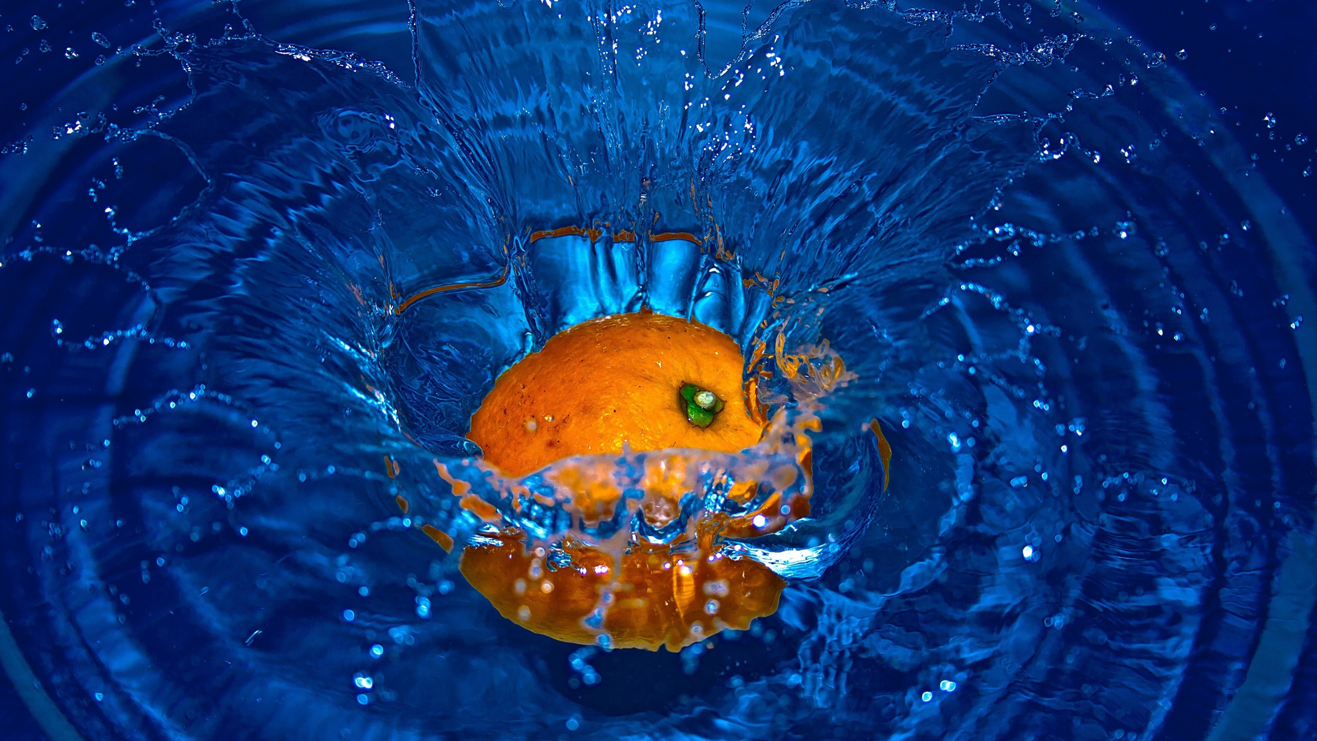 Orange Fruit Splash 4K