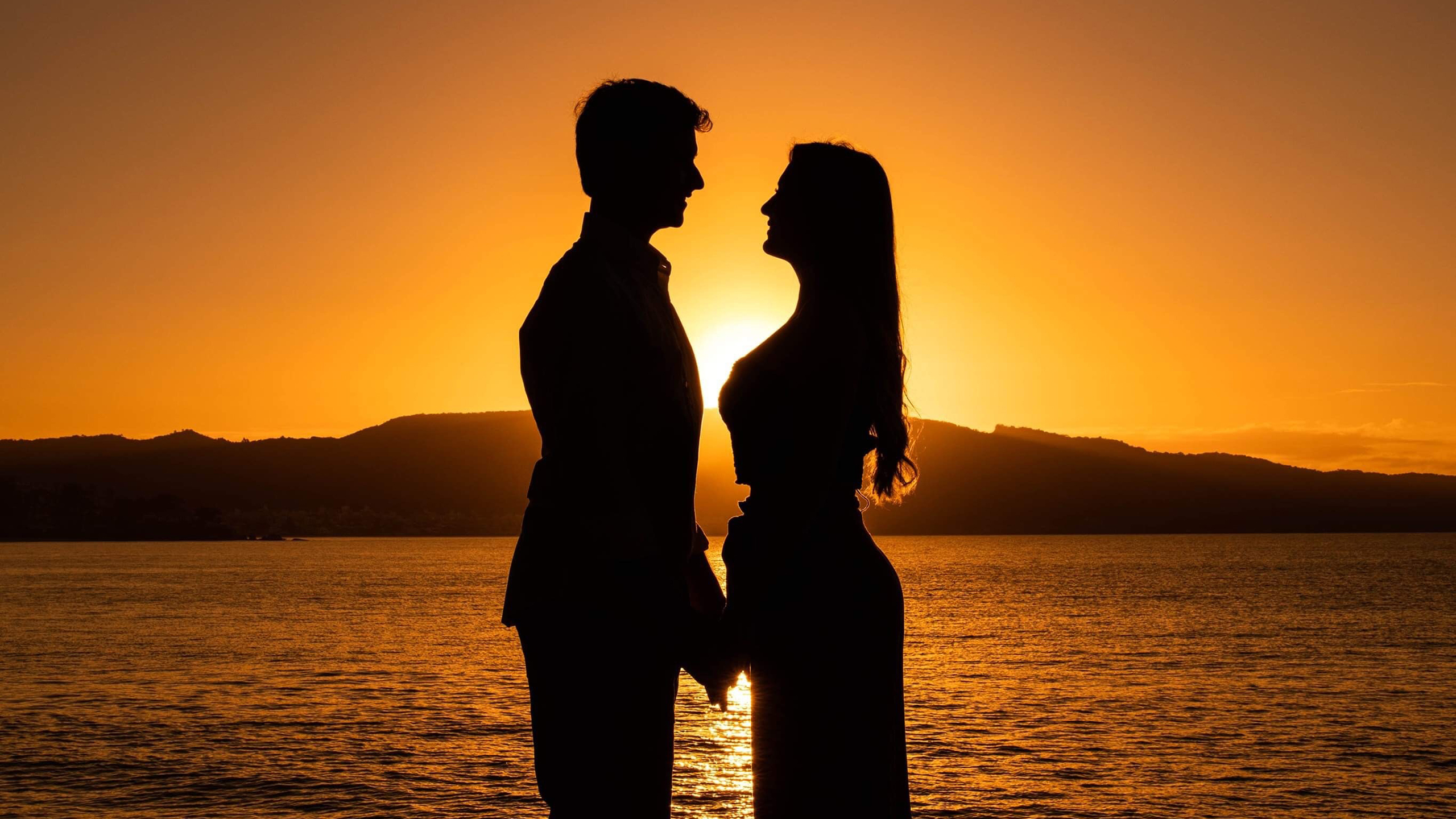 Love Couple Silhouette Sunset