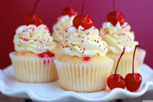 Almond Cherry Cupcakes HD desktop wallpaper