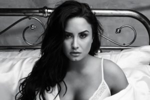 Demi Lovato Hot Wallpapers