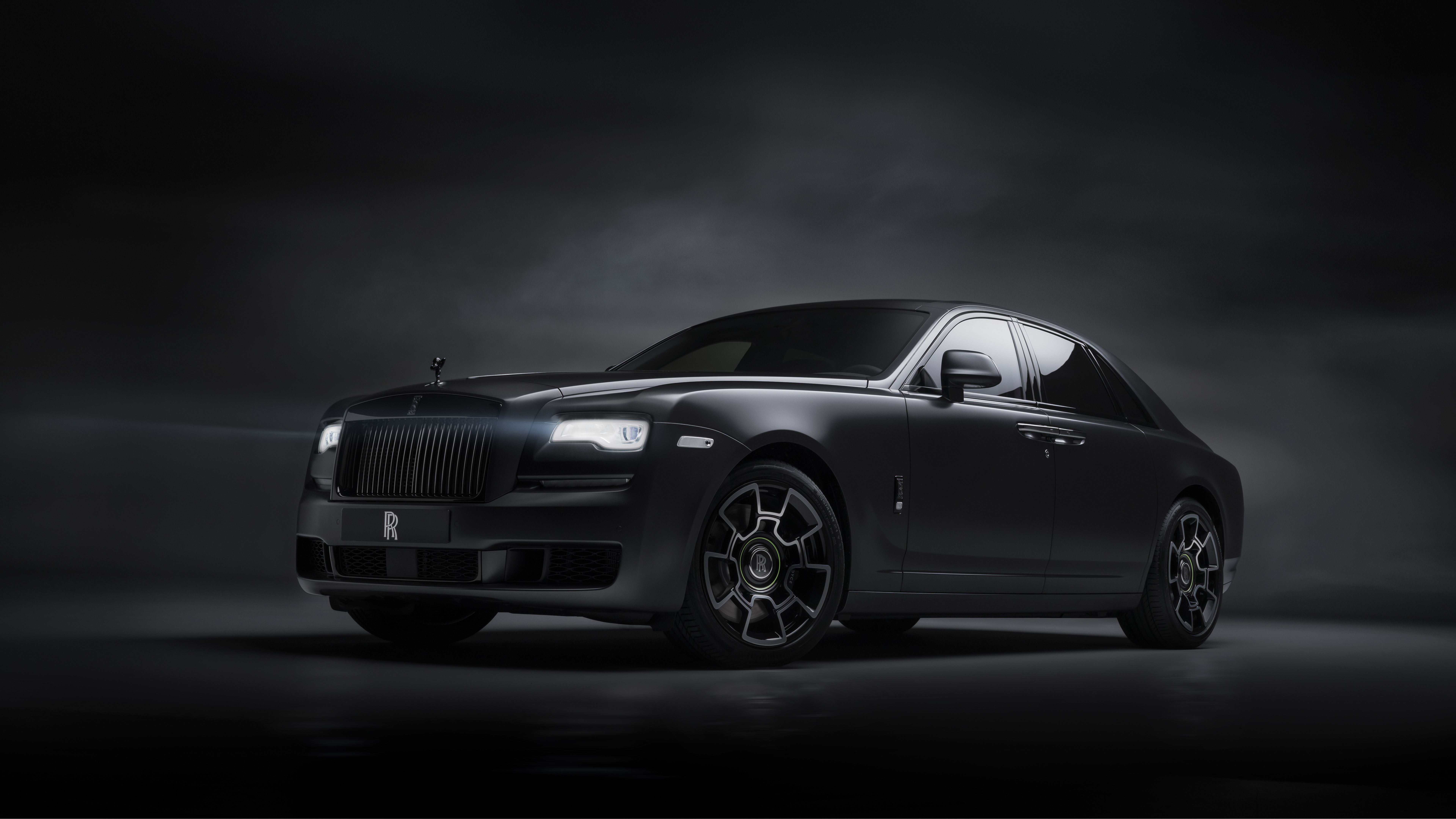 Rolls-Royce Ghost Black Badge 2019 4K 8K Wallpapers